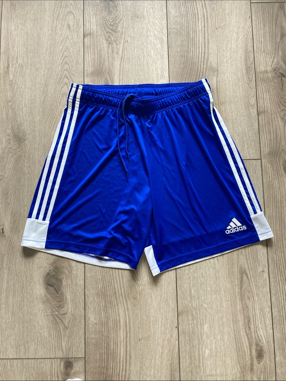 Adidas Athletic Shorts Young Men’s Large Blue White Stripes Track Run Sporty